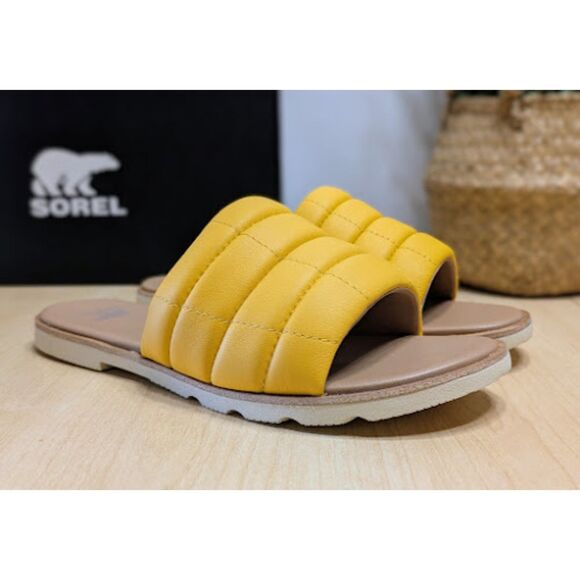 SOREL Ella III Quilted Puff Yellow Leather Slide Flat Sandals Women's 9.5 NIB - Picture 1 of 14